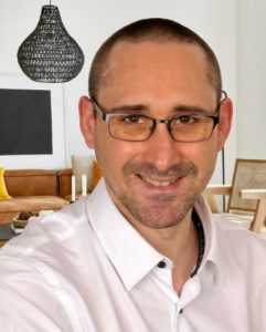 IMG_5669-removebg-preview (1)