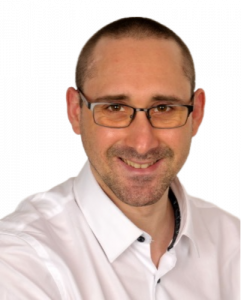 remy-fotor-bg-remover-2023082017531